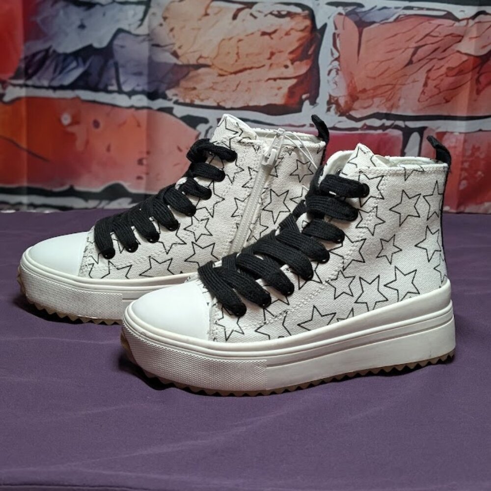 NWT art class Blakely White Stars High Top Sneakers size 13 Girls